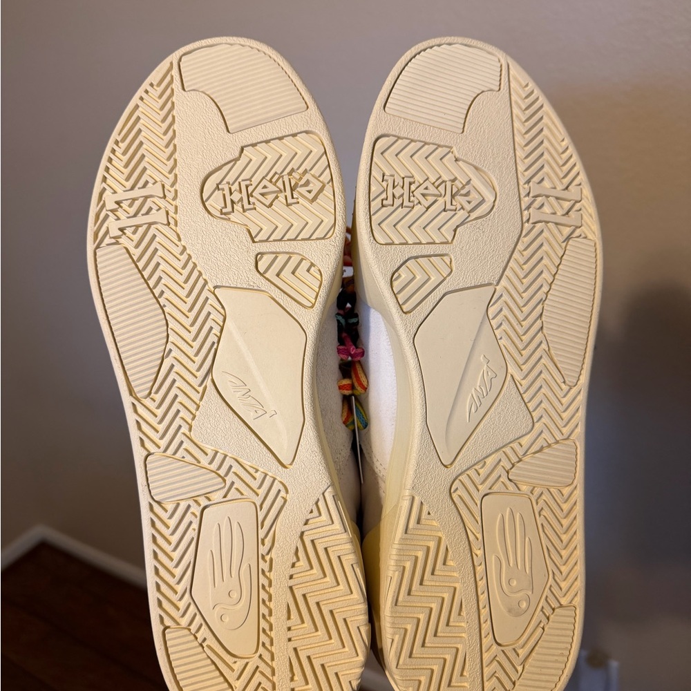 Anta Hela Roots SZ 12 MENS NEW DS - Picture 9 of 11